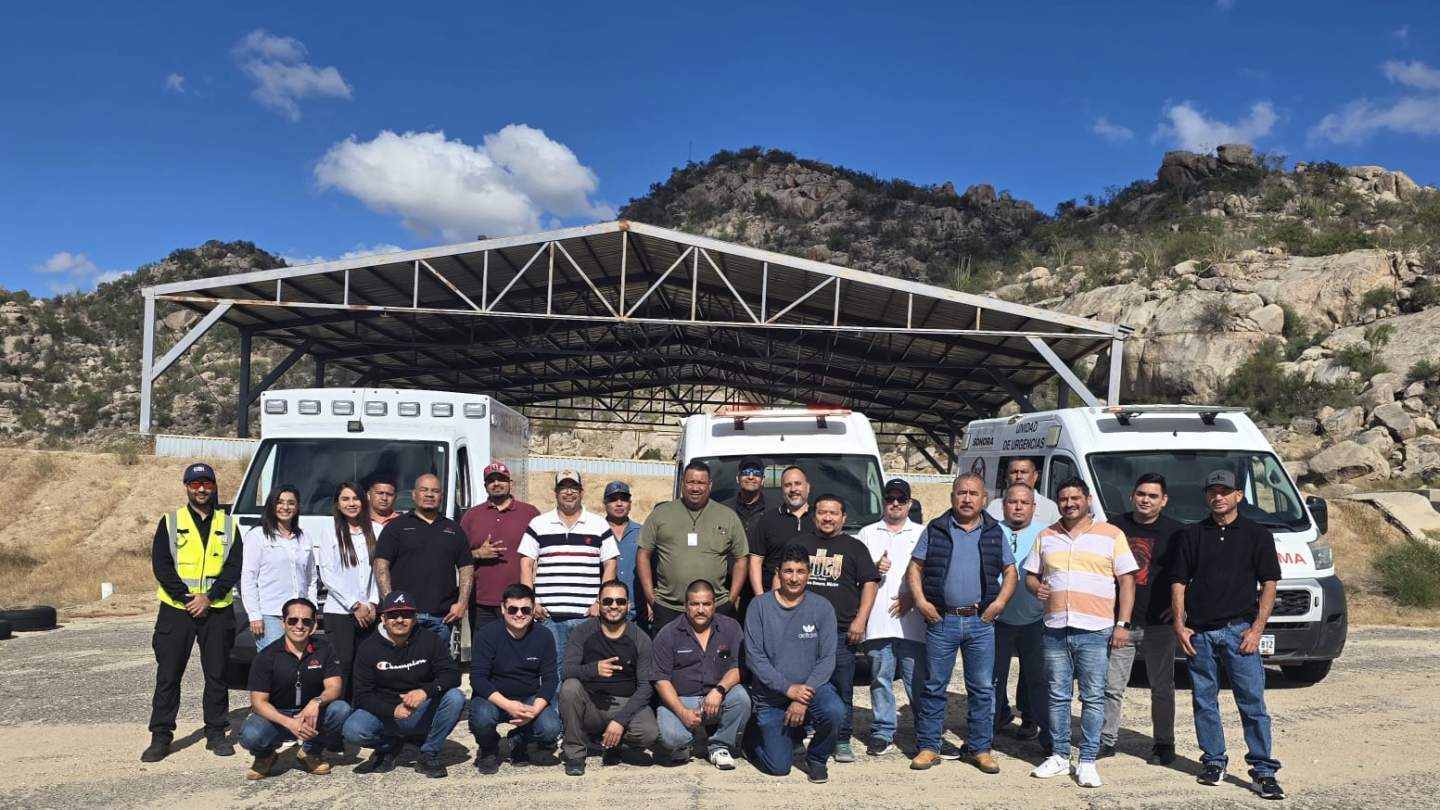 ISSSTESON capacita a choferes de ambulancias